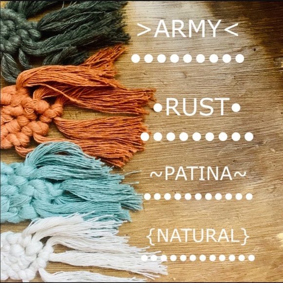 Feather macrame keychain - Picture 8 of 8